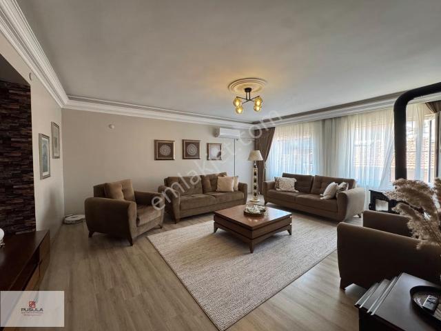 Ege Mahallesi Arakat Bakımlı 147 M2 Lüks 3+1 Daire