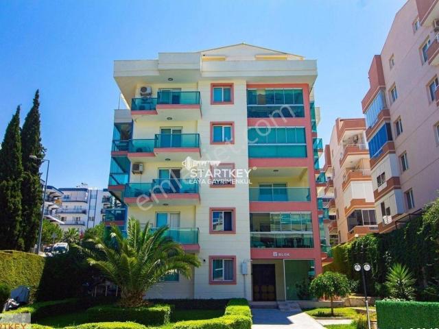 Ege Mahallesi'nde Muhteşem Deniz Manzaralı 4+1 Dubleks Daire