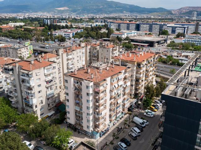 Ege Üniversitesi Karşısında Ara Kat Kullanışlı 3+1 Daire