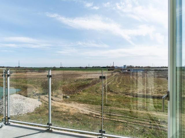 Egedal Stationsby Dejlig 2 vær. lejebolig med stor altan og flot udsigt over markerne
