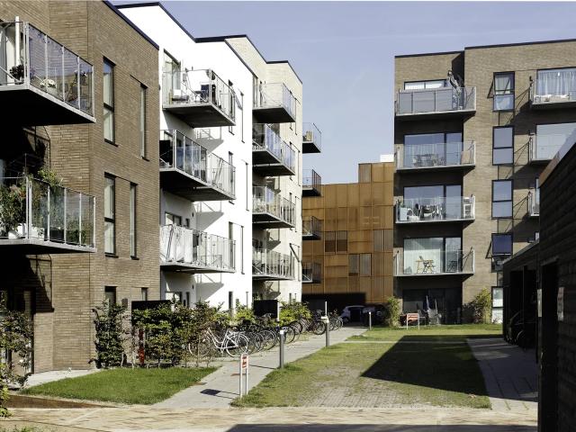 Egedal Stationsby Moderne 2 vær. lejebolig med stor solrig altan
