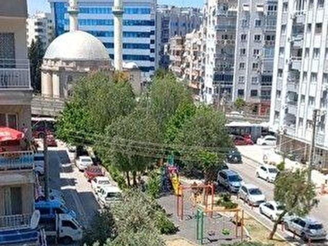 EGEPOL HASTAHANE KARŞISI 125M2 DOĞALGAZLI İÇİ BAKIMLI 3+1 SATILIK DAİRE