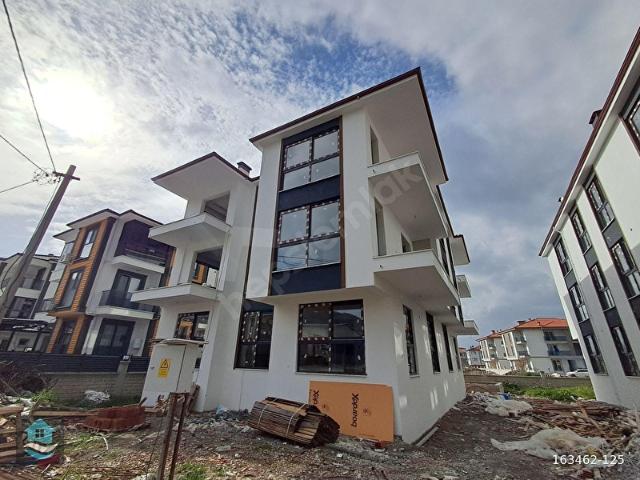 EGEPORT EMLAKTA ORTACA ÇAYLI'DA HAVUZLU 2+1 SATILIK FIRSAT DAİRE