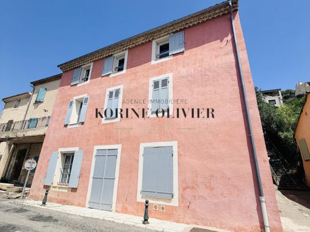 Éguilles Au cœur du village, au calme absolu
