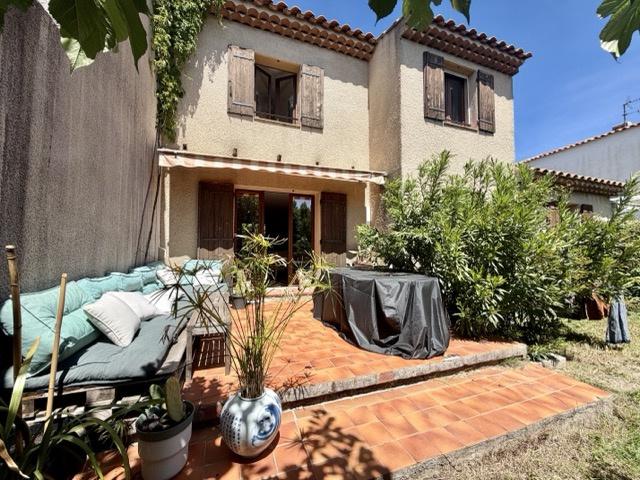 Eguilles: Location maison T5 avec jardin