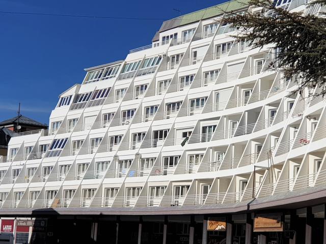 ED. MONT BLANC, GRAN APARTAMENTO 2 DOR. 2 BAÑOS ZONA BAJA