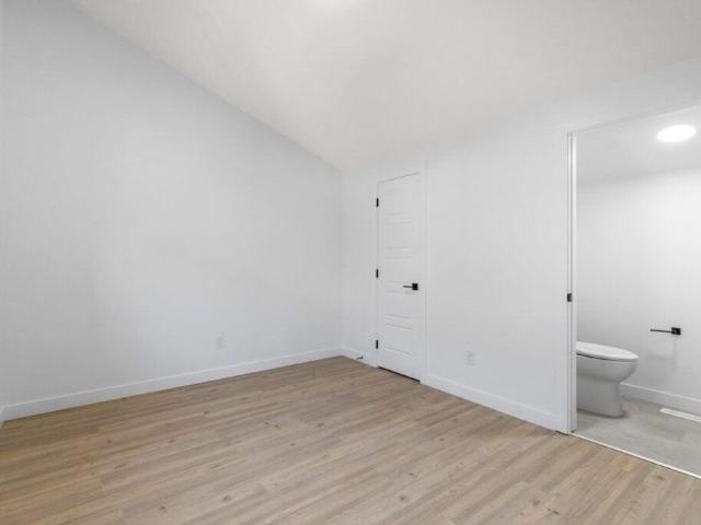 Edmonton Unfurnished townhouse Rental in Bonnie Doon Brand New Townhouse Walking Distance to Bonnie Doon, Campus St. Jean and LRT!