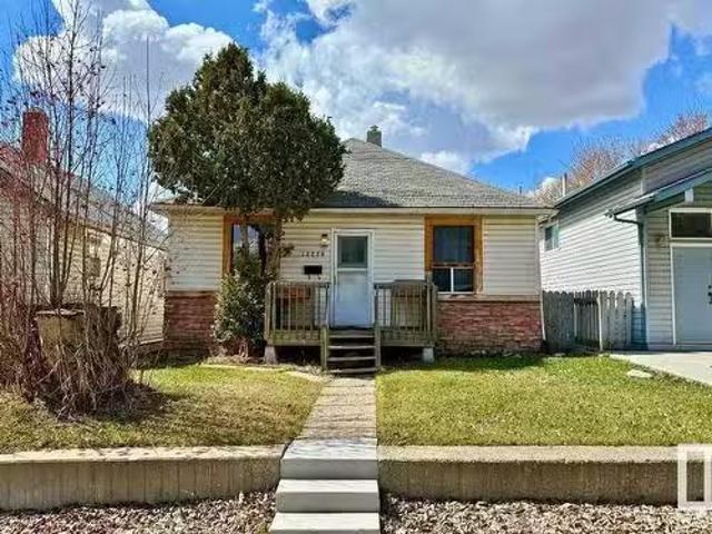 Edmonton, AB, T5E 5K8 house for sale Listing ID E4432197