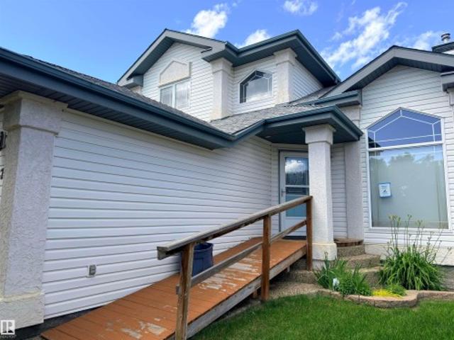 727 Balfour Close Nw, Edmonton, AB, T5T 6H7 house for sale | Listing ID E4497 | Royal LePage