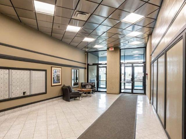 Edmonton Furnished Condo Rental in Downtown Trendy loft in the core of Downtown