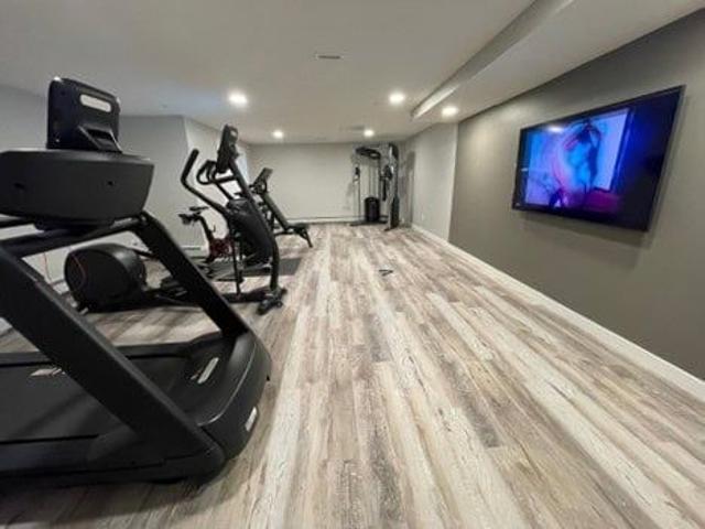 Edmonton Furnished Condo Rental in Queen Alexandra/Garneau Brand New Furnished Condo Walking Distance to U of A and Whyte Ave!