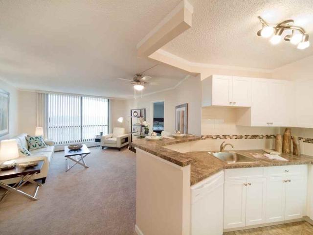 Edmonton House 2 Bedroom Apartment for Rent at 10205 100 Ave Nw, Edmonton, AB T5J 4B5 Downtown Edmonton
