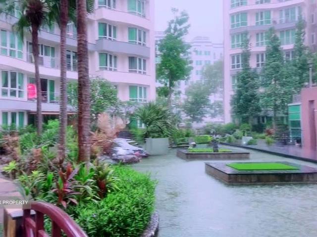 Edelweiss Park Condominium D17, Condominium