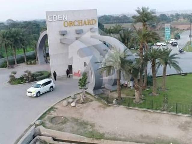 Eden Orchard 40 Marla Cornor Plot For Sale 80 Foot Road near Commercial Area East Open