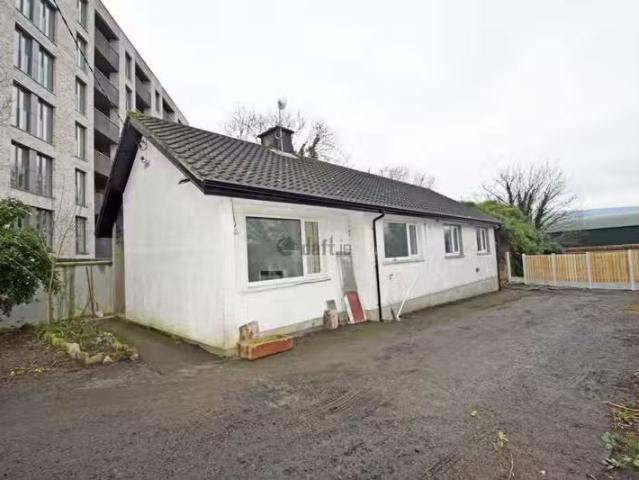 Eden Farm Lodge, Airfield Estate, Kilmacud Road Upper, Kilmacu.