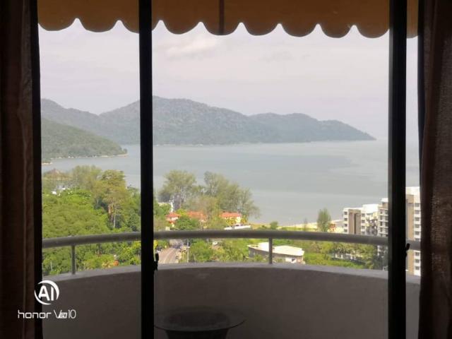 Eden Seaview High Floor
