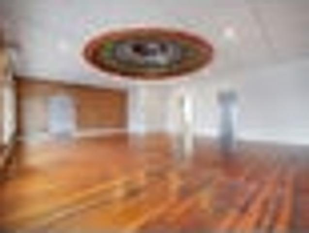 Eden Terrace, 3 bedrooms, $900 pw
