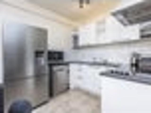Eden Terrace, 1 bedroom, $730 pw