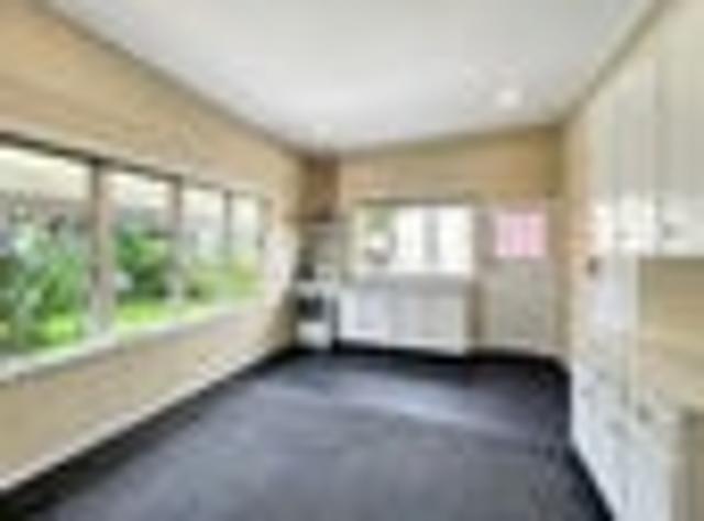 Eden Terrace, 1 bedroom, $495 pw