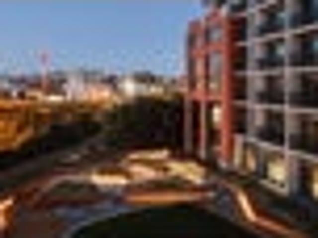 Eden Terrace, 2 bedrooms, $900 pw