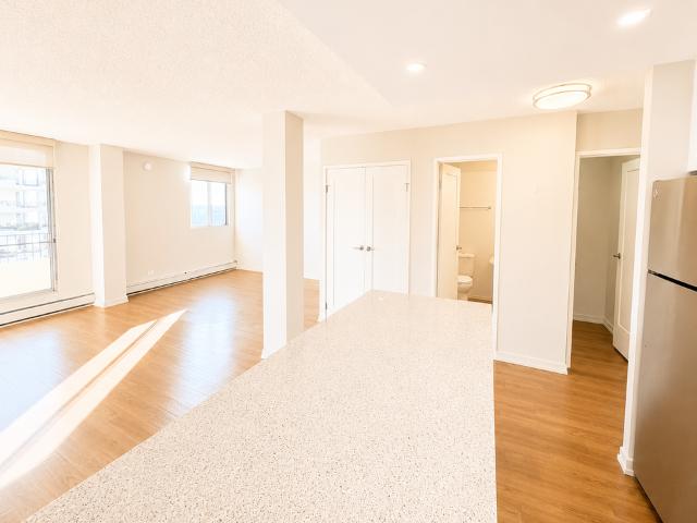 Edgehill Apartments 1 Bedroom Apartment for Rent at 9939 115 St Nw, Edmonton, AB T5K 1S6 Oliver