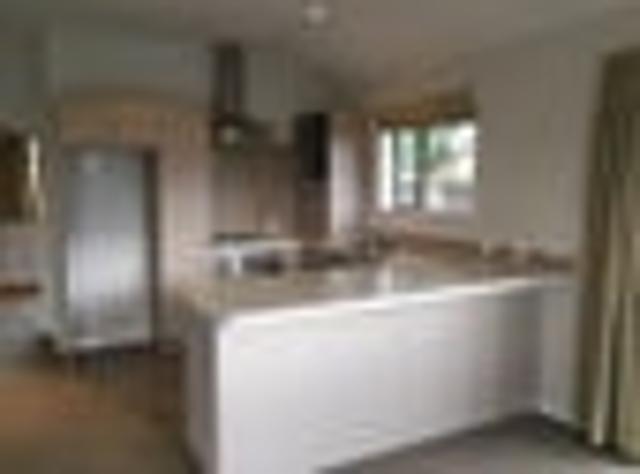 Edgeware, 1 bedroom, $430 pw
