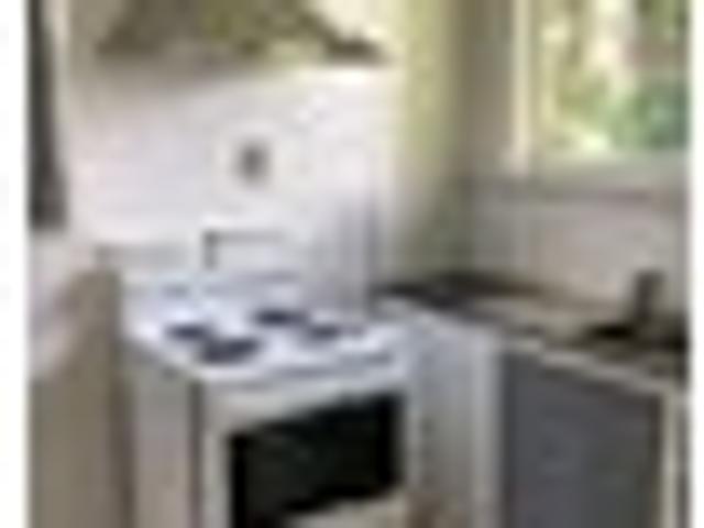 Edgeware, 2 bedrooms, $450 pw