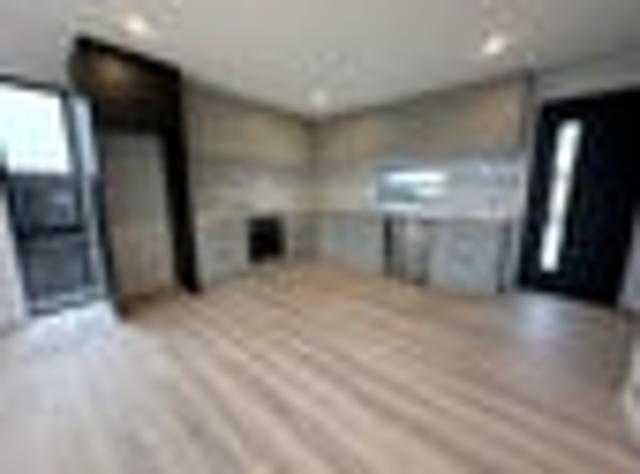 Edgeware, 2 bedrooms, $560 pw