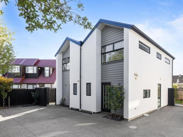 edgeware, 2 bedrooms