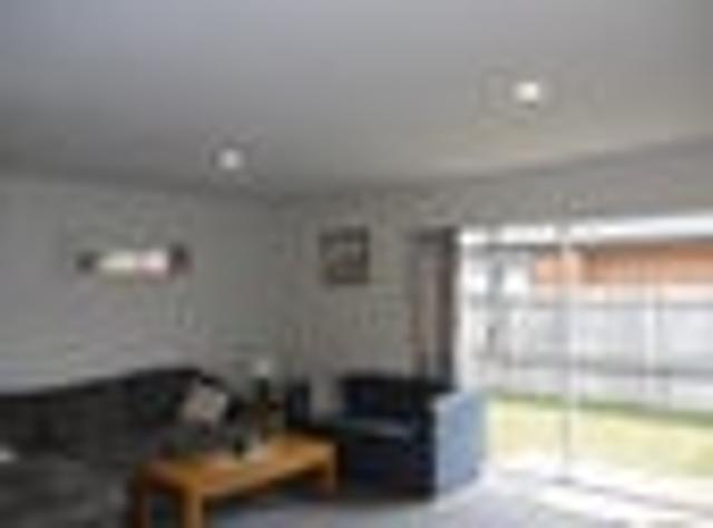 Edgeware, 2 bedrooms, $500 pw