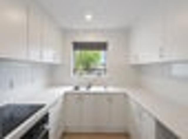 Edgeware, 2 bedrooms, $500 pw