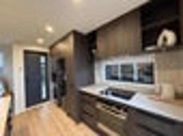 Edgeware, 2 bedrooms, $515 pw