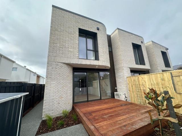 edgeware, 2 bedrooms