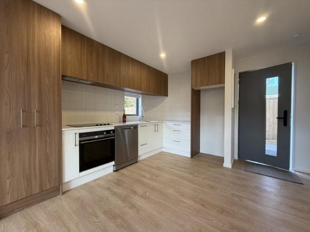 edgeware, 2 bedrooms
