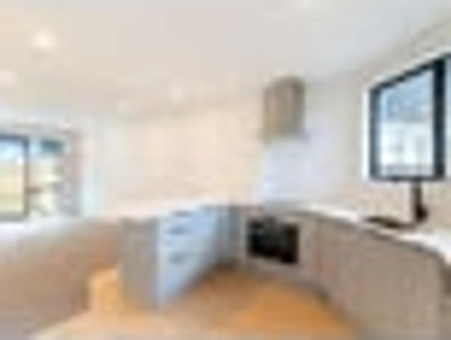 Edgeware, 3 bedrooms, $570 pw