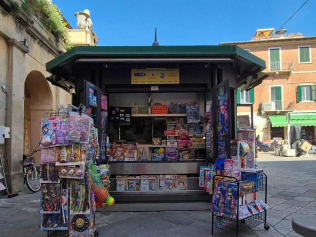 Edicola in vendita a Orbetello