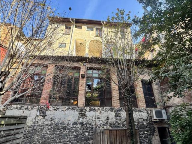 Edifici en venta en Olot