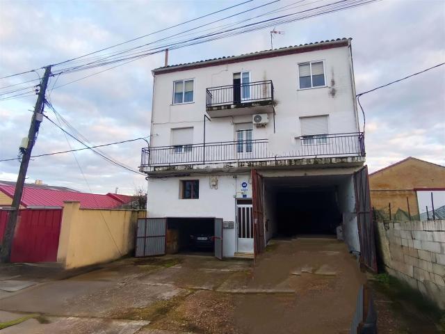 Edificio 512 m2 512m² Sahagún