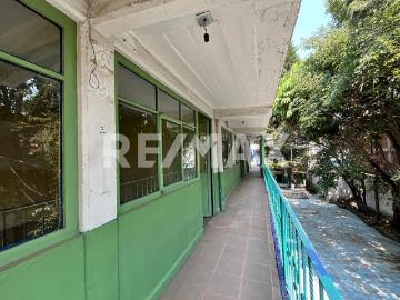 EDIFICIO 525m2C / 8 SALONES / 2 AUTOS