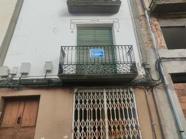 Edificio 654 m2 654m² Graus