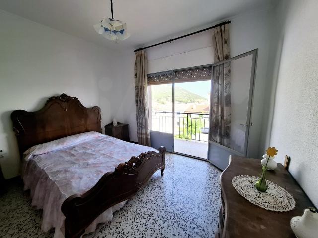 Edificio 345 m2