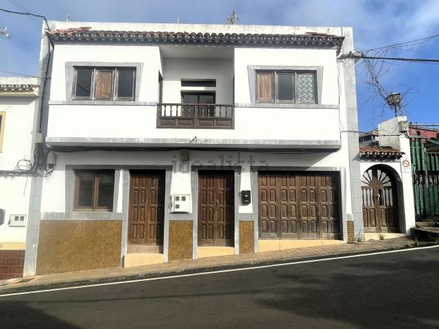 Edificio, Teror