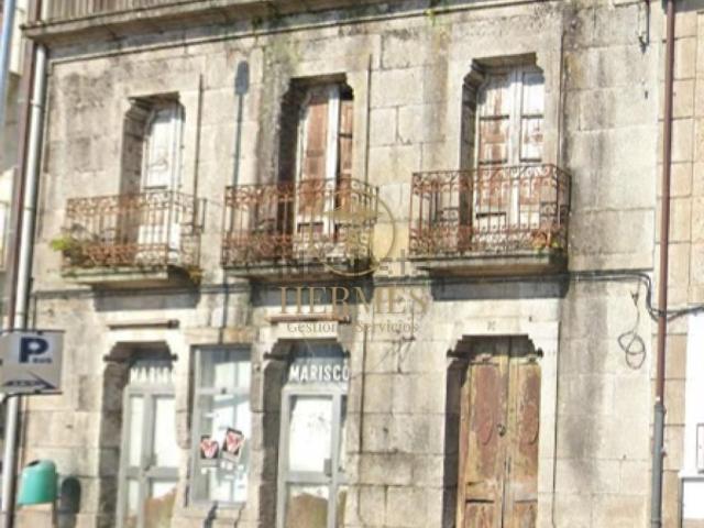 Edificio, Tui