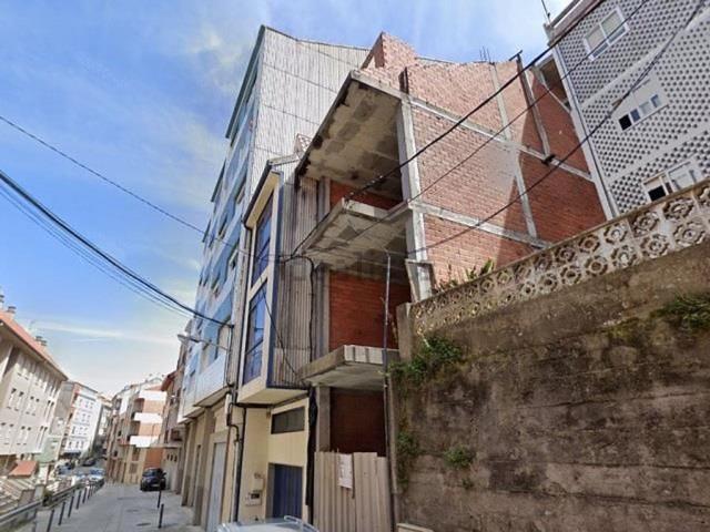 Edificio, A Guarda