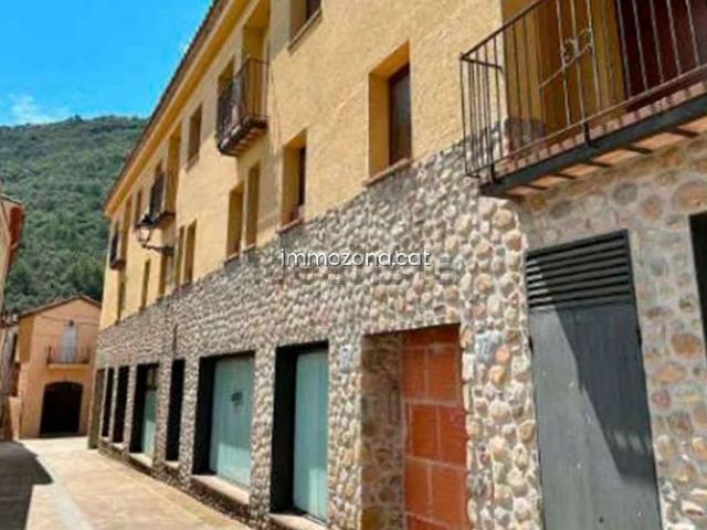 Edificio, Albanyá