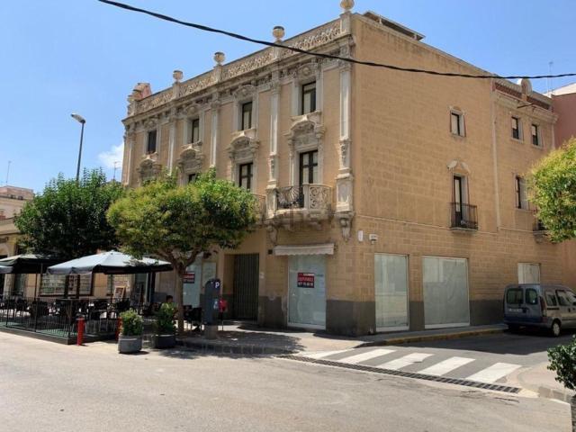 Edificio, Amposta