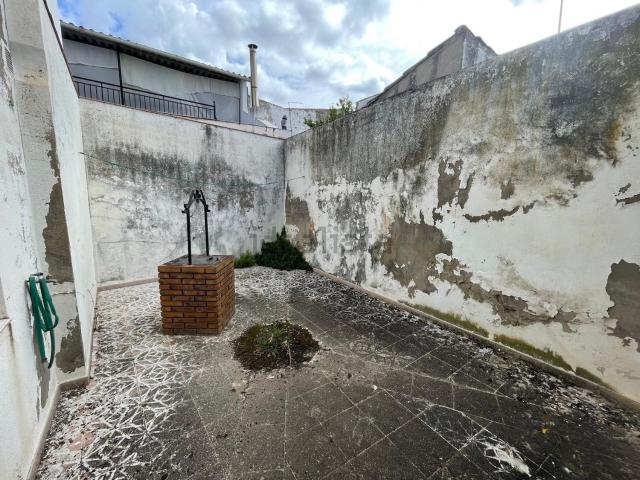 Edificio, Arroyo de la Luz