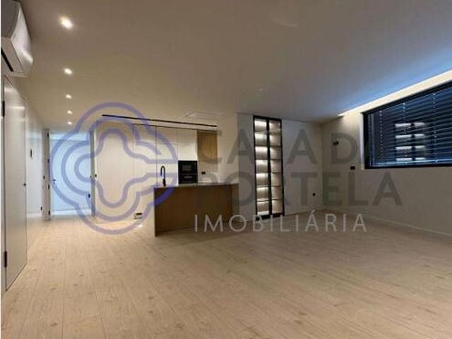 Edifício Bismark: conforto e modernidade no centro de Gondom. 142m² Gondomar São Cosme, Valbom e Jovim