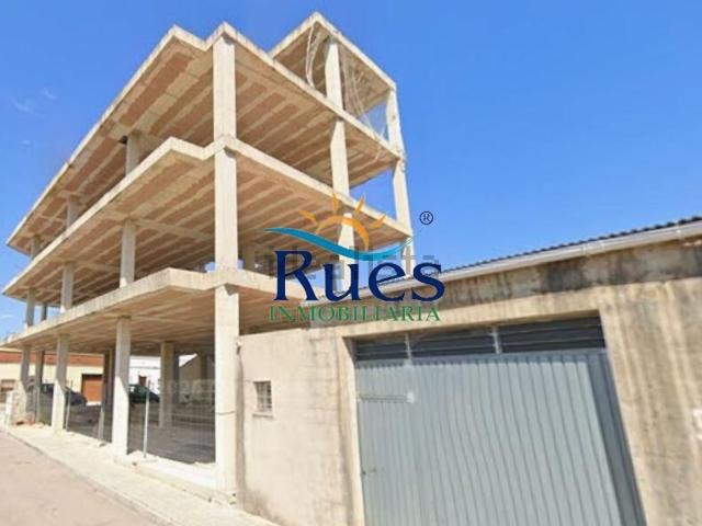 Edificio, Cabanes