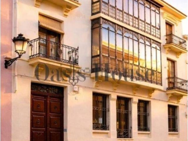 Edificio, Cáceres